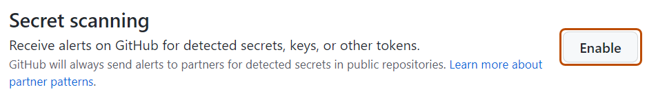 Captura de pantalla de la sección "Secret scanning" de la página "Code security", con el botón "Habilitar" resaltado en naranja oscuro.