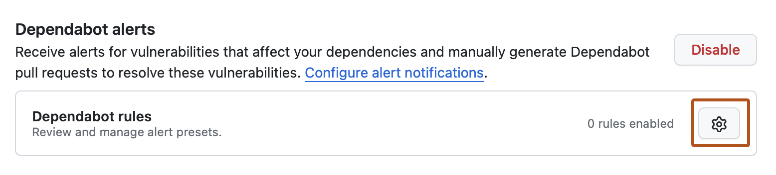 リポジトリの [Code security] ページのスクリーンショット。 歯車のアイコンがオレンジ色の枠線で強調表示されています。